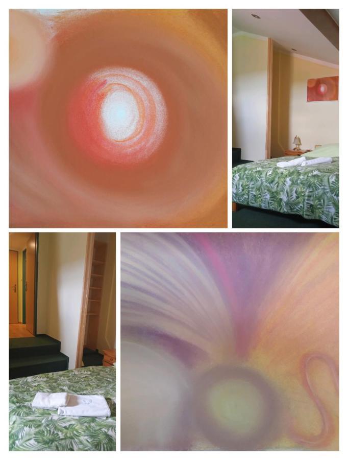 Hotel U Zeleneho Stromu - Zum Gruenen Baum Hřensko Dış mekan fotoğraf